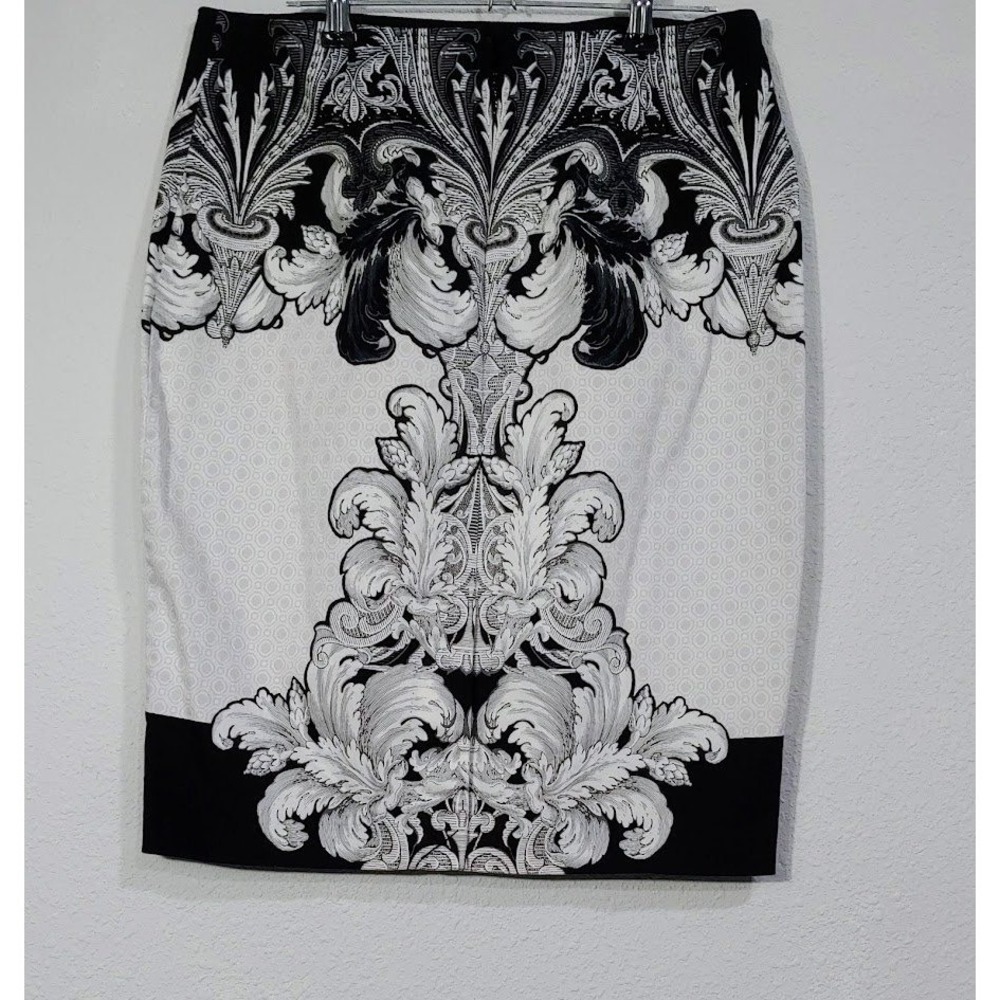 New York & Company Size 6 Black White Patterned Pencil Skirt Career - Picture 6 of 10